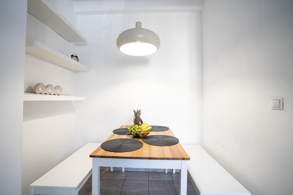Cismigiu Garden Apartment Bukares Bagian luar foto